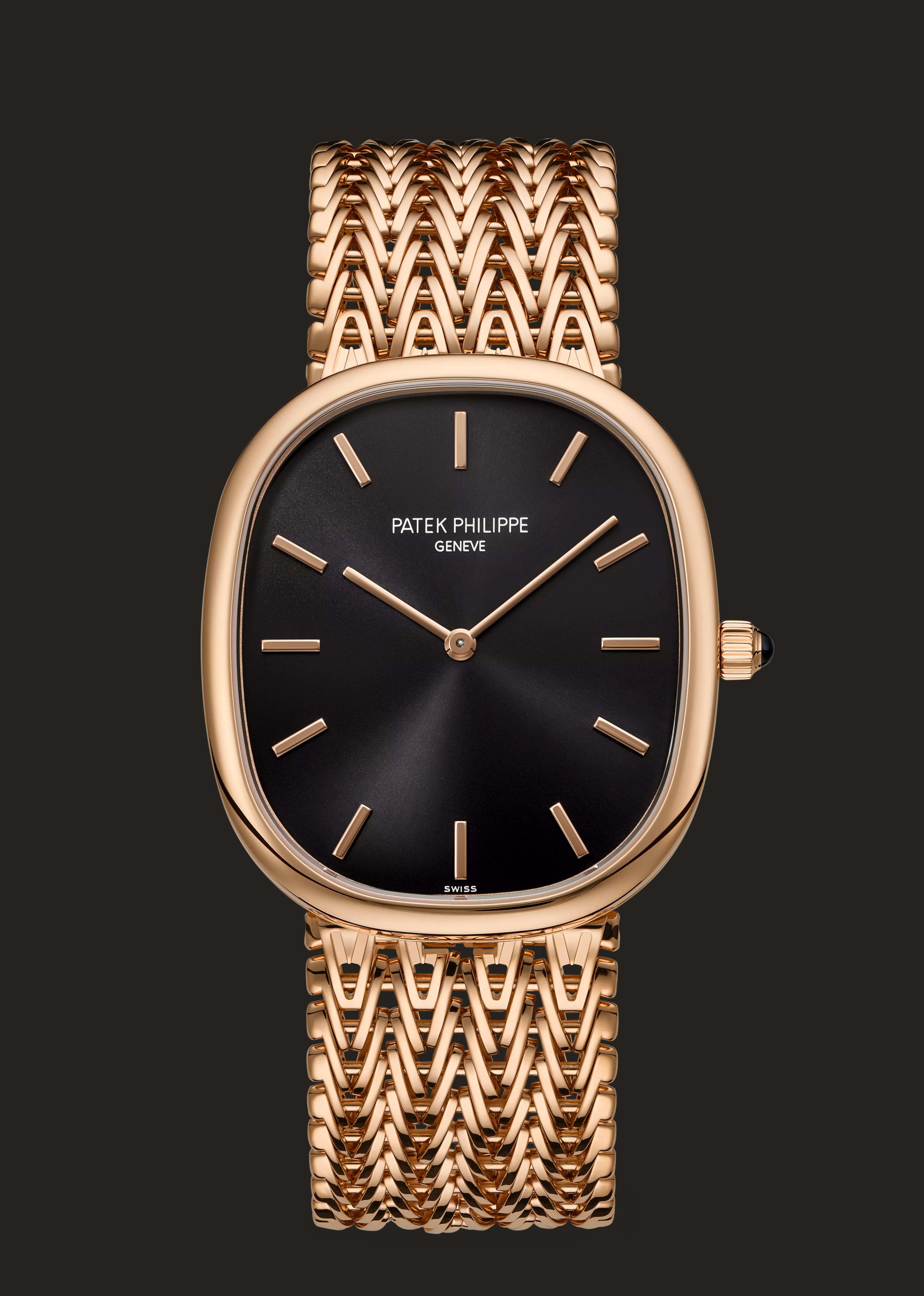 Patek Philippe Golden Ellipse 5738/1R-001 in oro rosa visto frontalmente