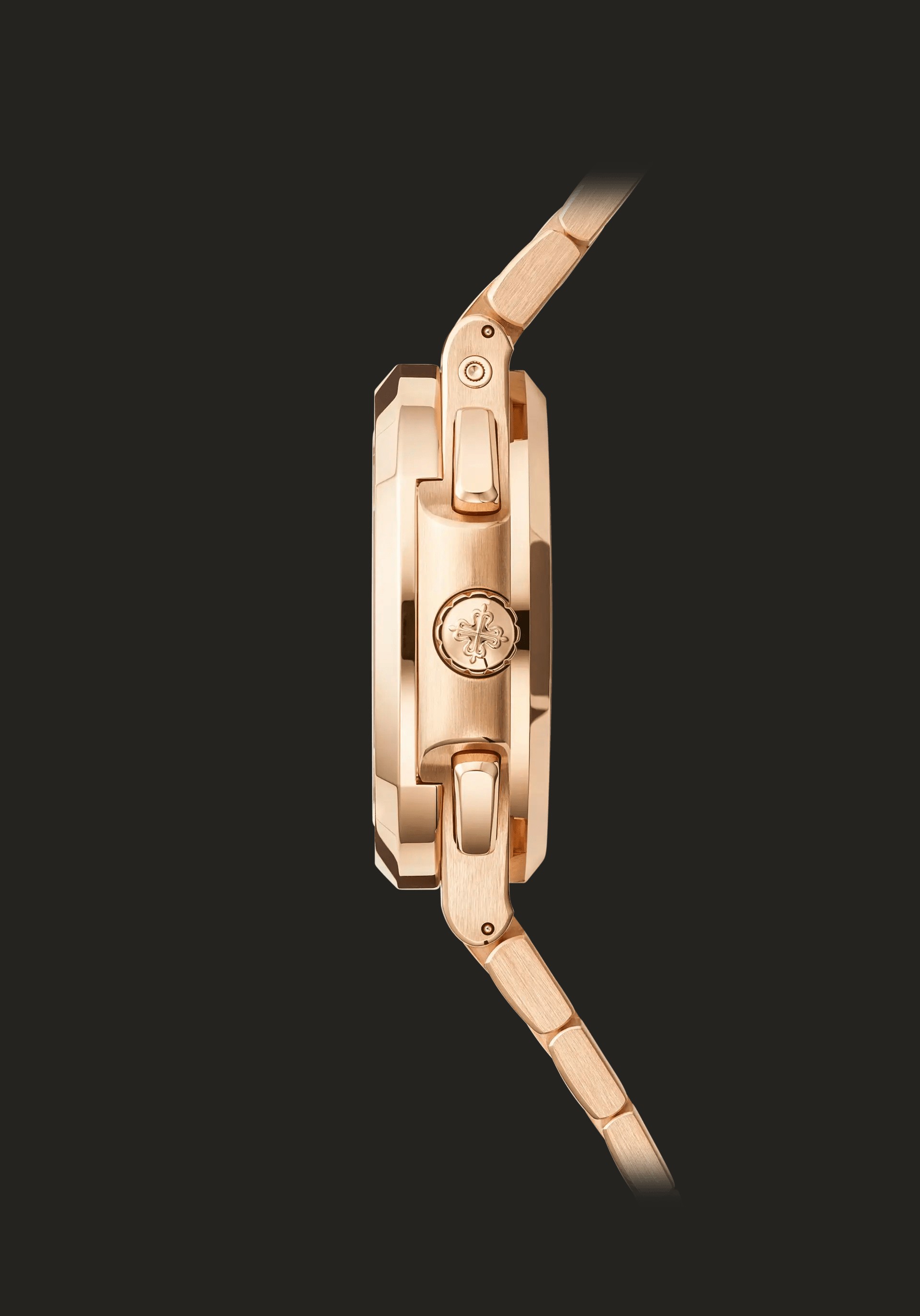 Profilo lato corona e pulsanti del Patek Philippe Nautilus 5990/1R-001