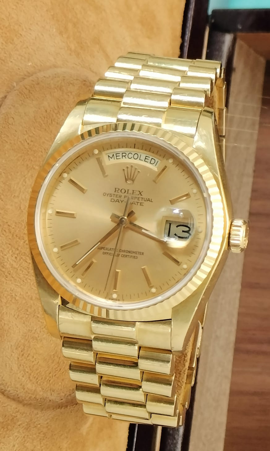 Rolex Day-Date referenza 1803 in oro giallo con giorno in italiano e quadrante champagne