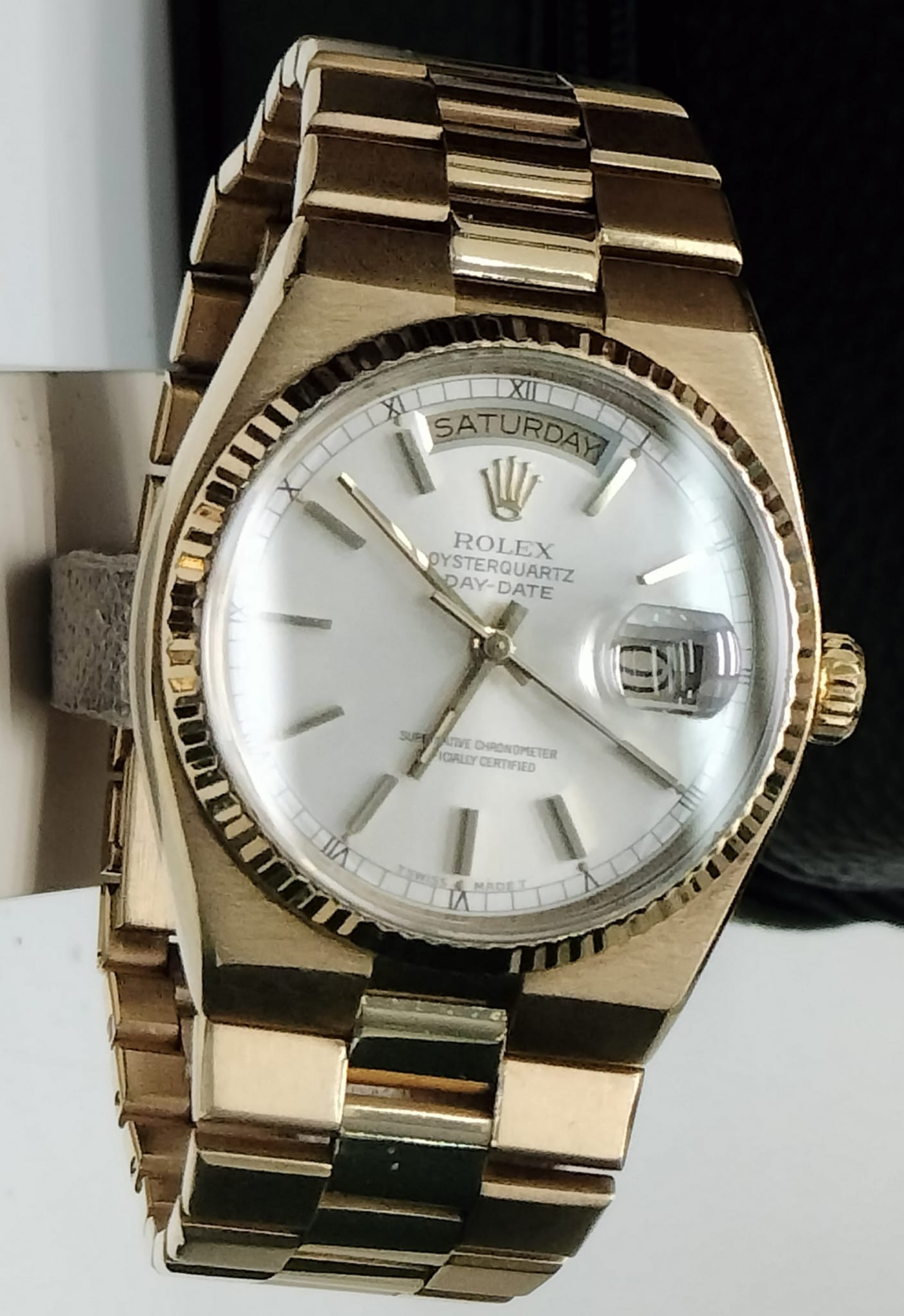 Rolex Oysterquartz Day-Date storico in oro con quadrante bianco
