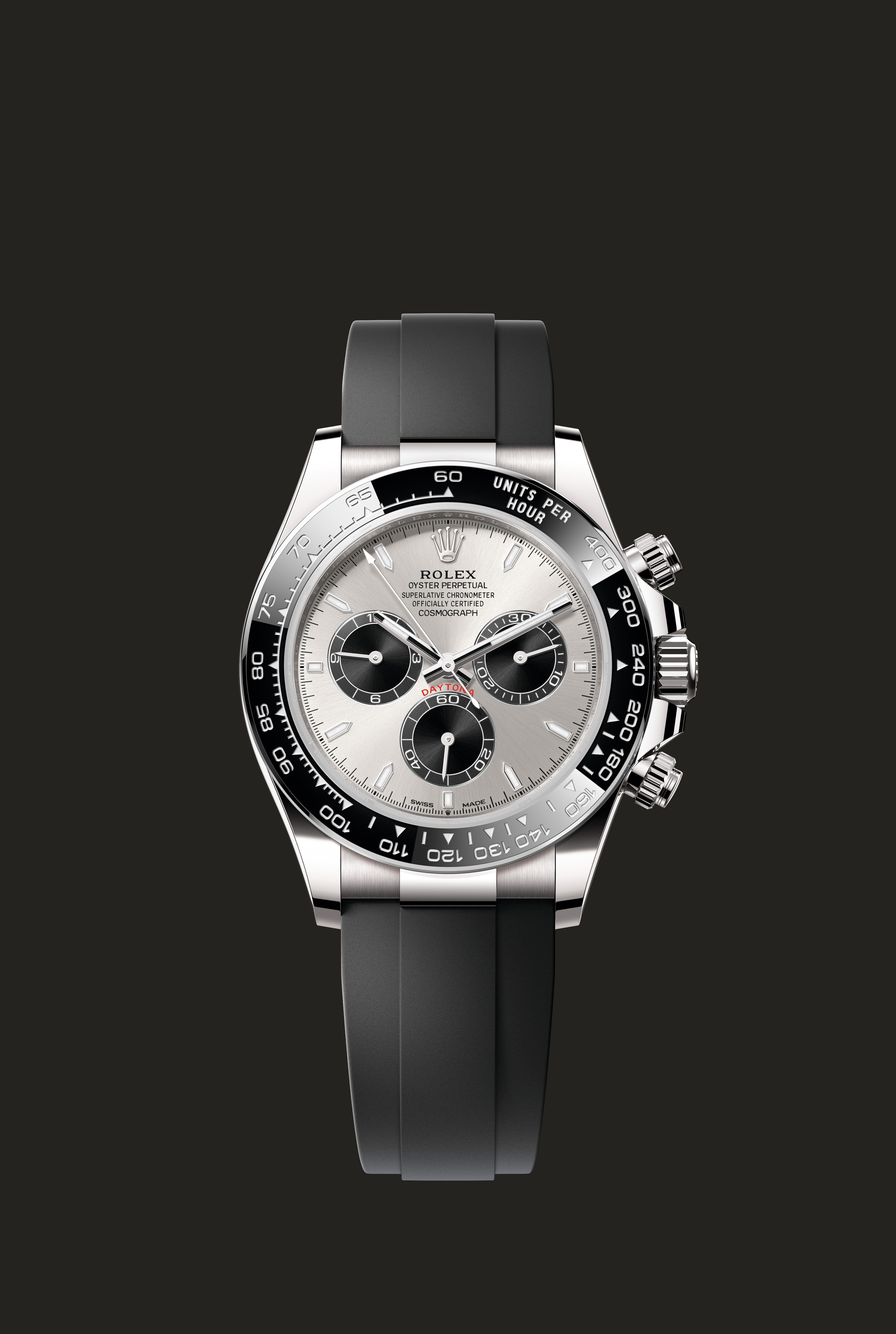 Rolex Cosmograph Daytona 126519LN in oro bianco con quadrante acciaio e nero e bracciale Oysterflex visto frontalmente