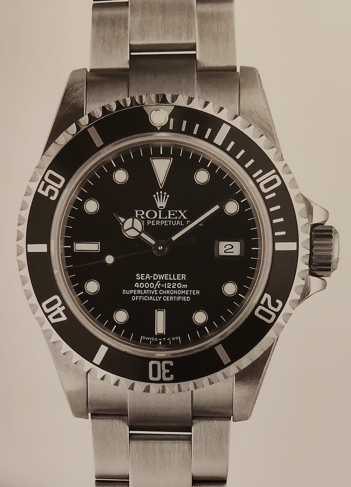 Rolex Sea-Dweller 16600 storica in acciaio con quadrante nero e senza lente Cyclope