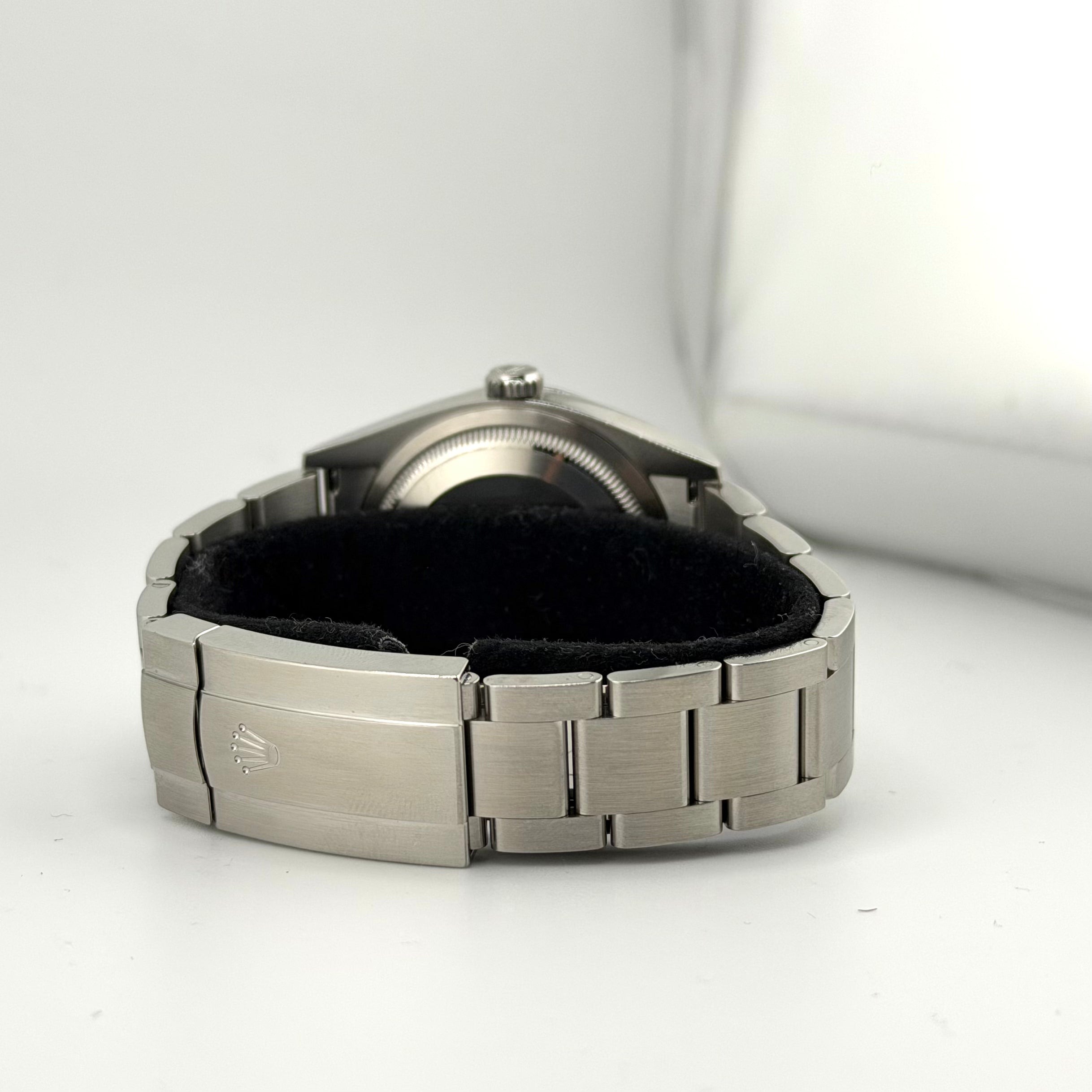 Rolex Oyster Perpetual referenza 126000, dettaglio