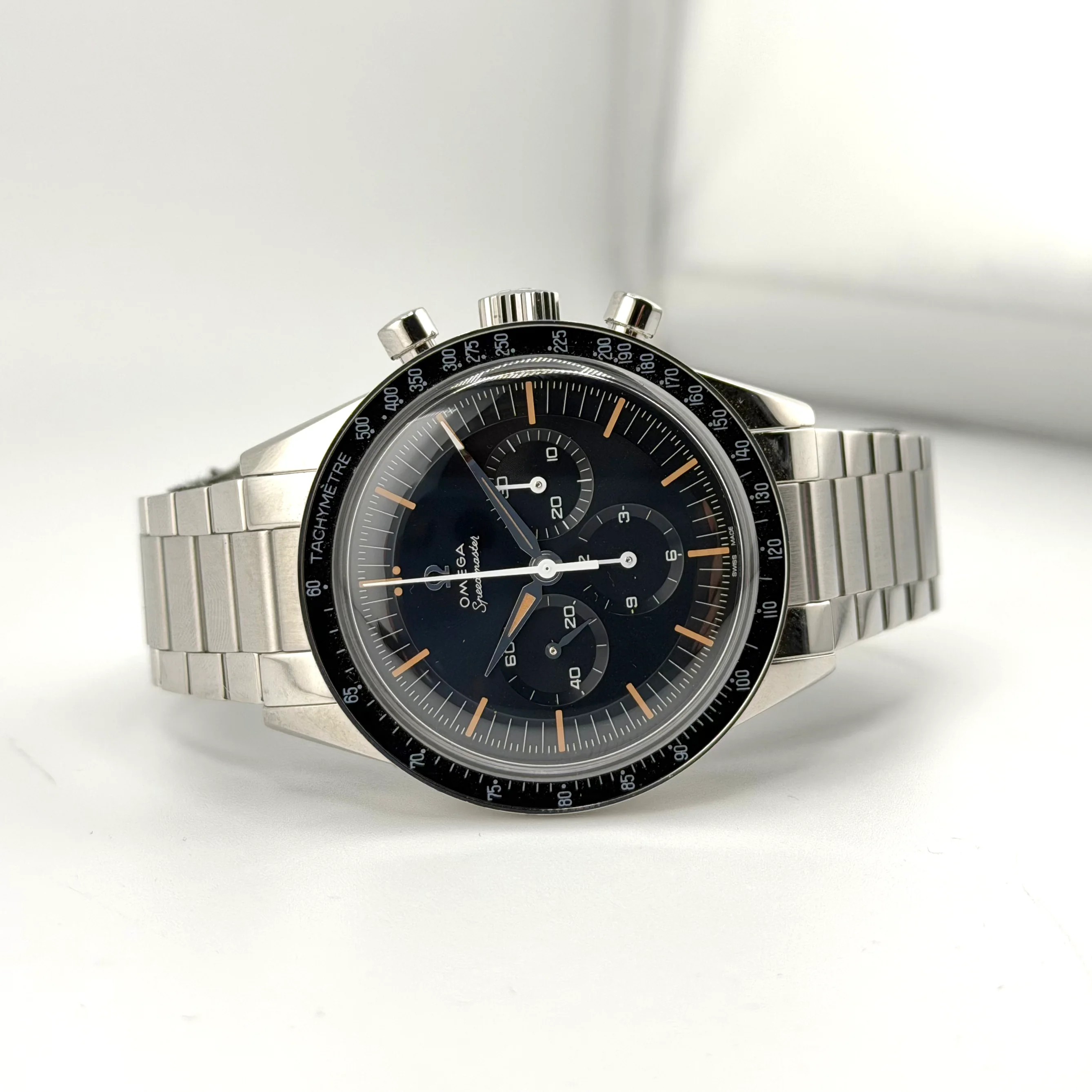 Omega Speedmaster First Omega in Space: referenza 310.30.40.50.06.001, vista principale.