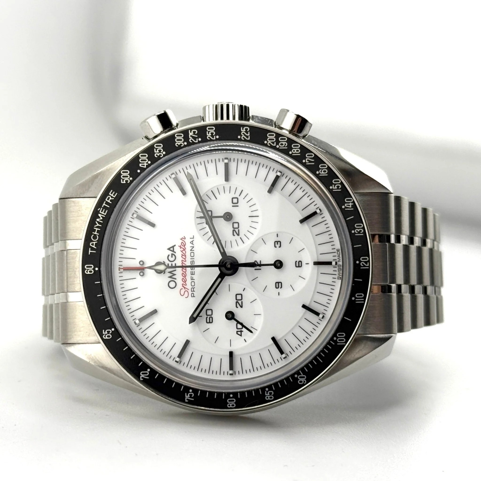 Omega Speedmaster referenza 310.30.42.50.04.001, vista principale