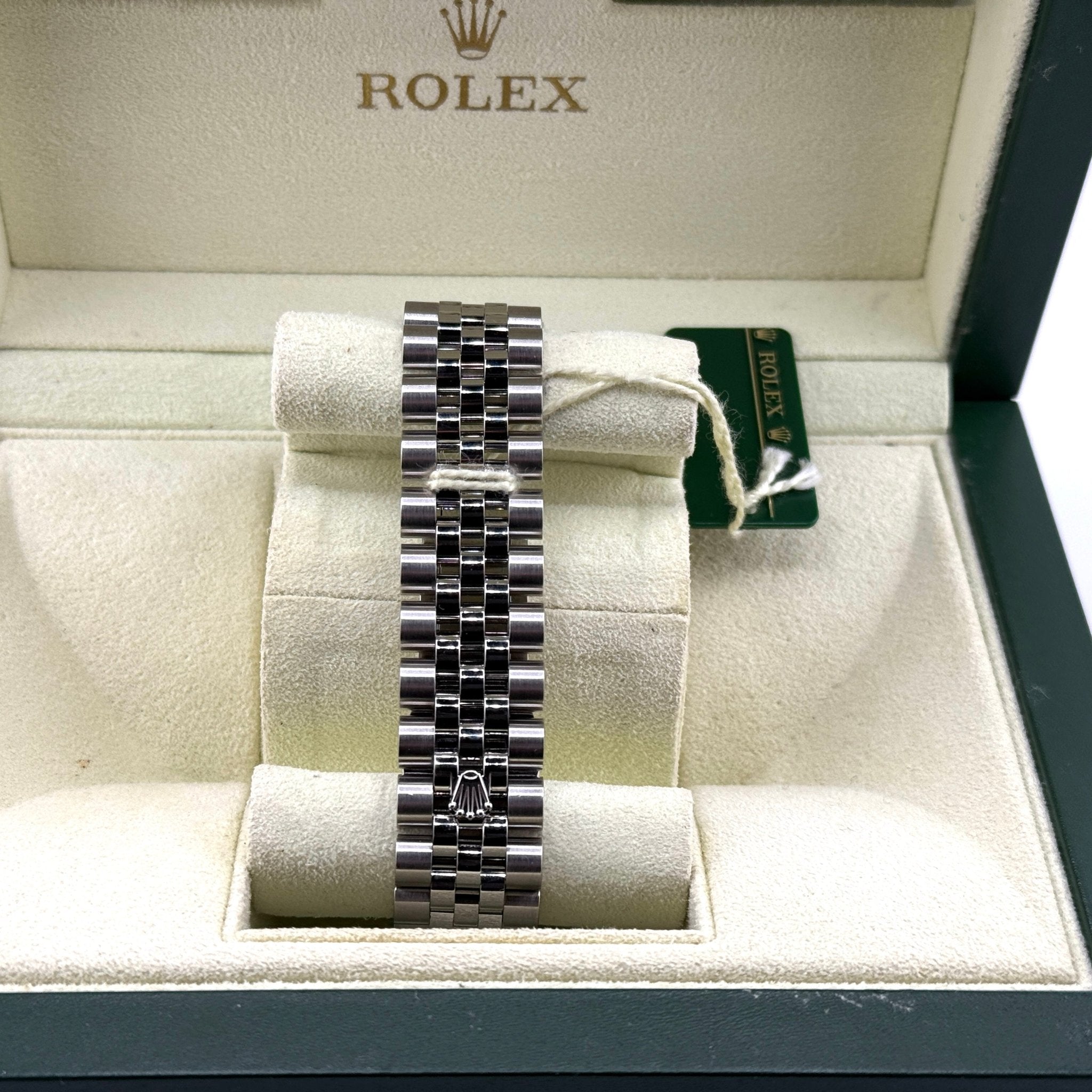 Rolex Datejust 116234 referenza 116234, dettaglio del bracciale Jubilee e della chiusura firmata