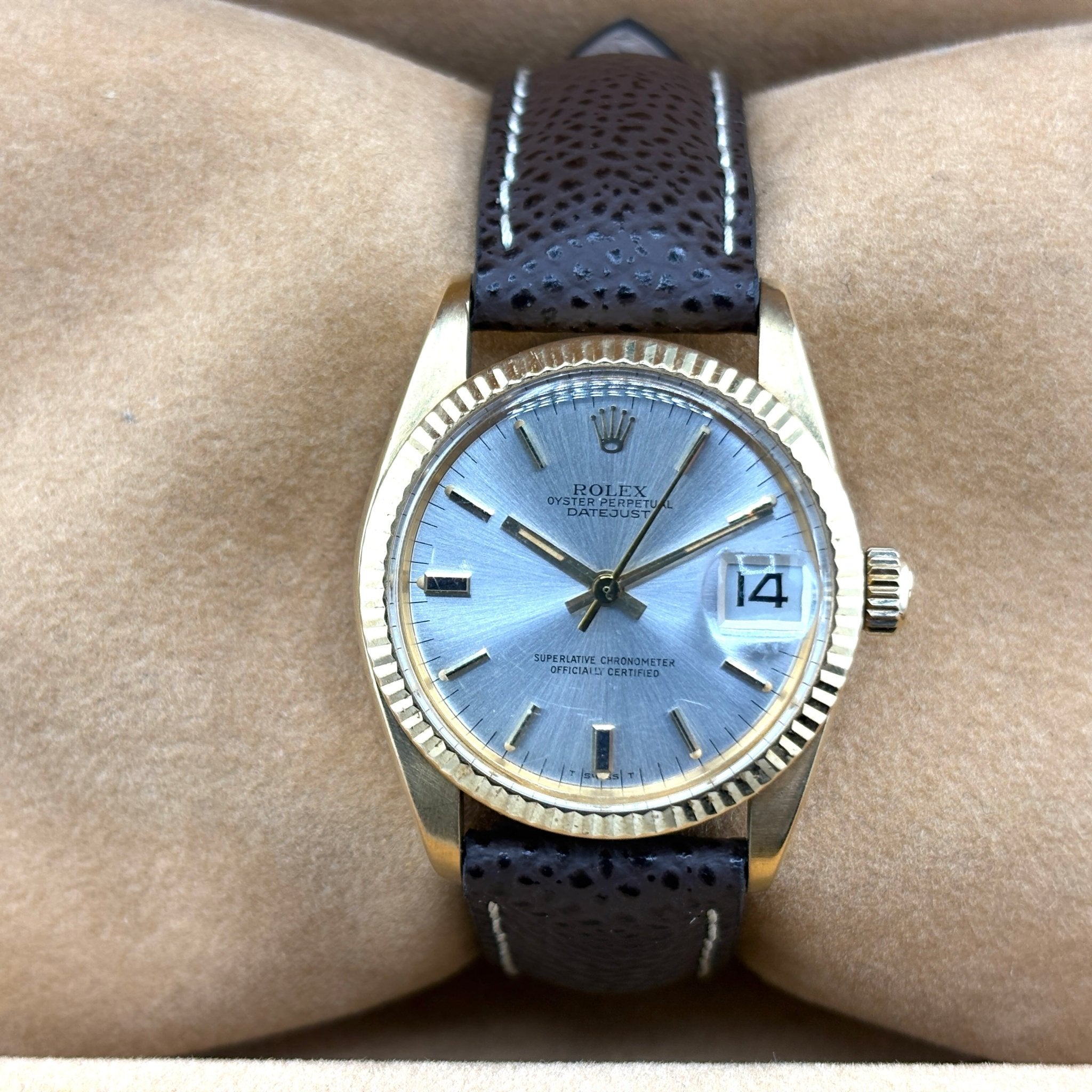 Rolex Datejust 68278 referenza 68278, dettaglio del quadrante argenté, della lente Cyclope e della lunetta zigrinata