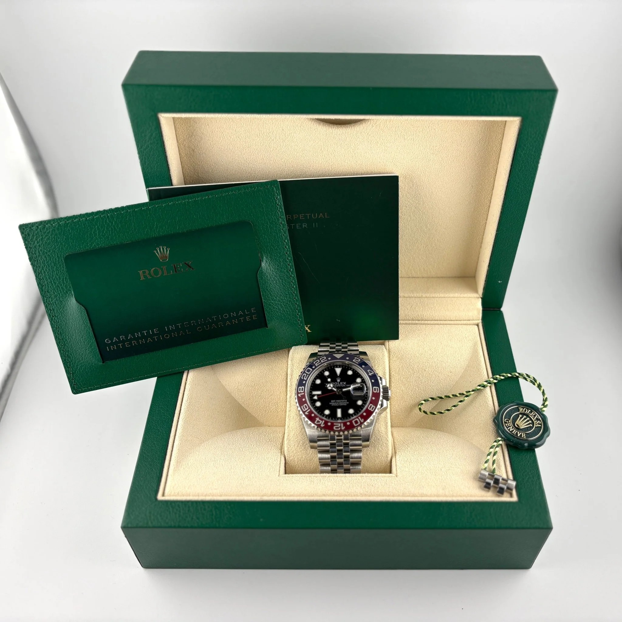 Rolex GMT Master II "Pepsi" 126710BLRO referenza 126710BLRO, dettaglio 2