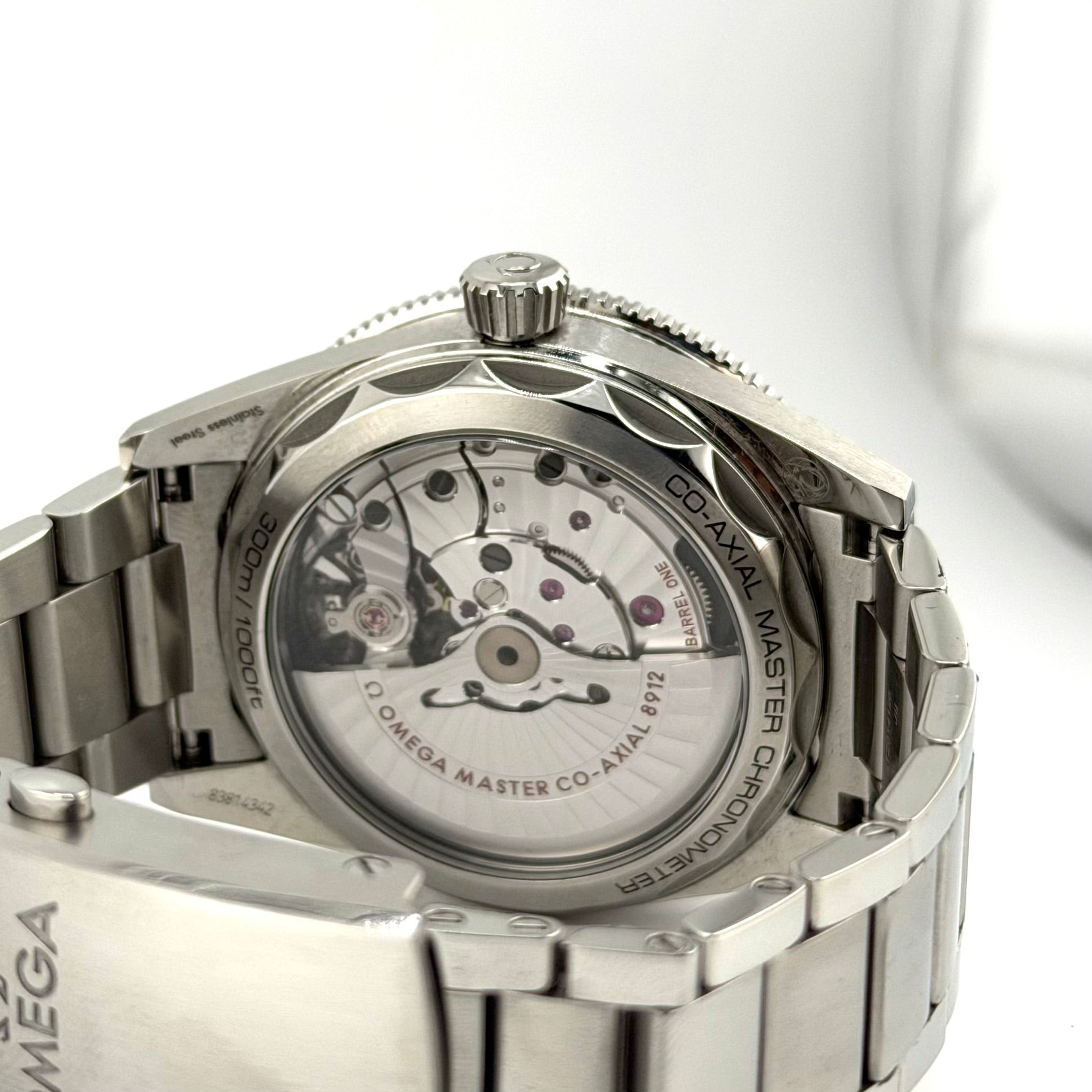 OMEGA Seamaster 300 234.30.41.21.01.001, fondello