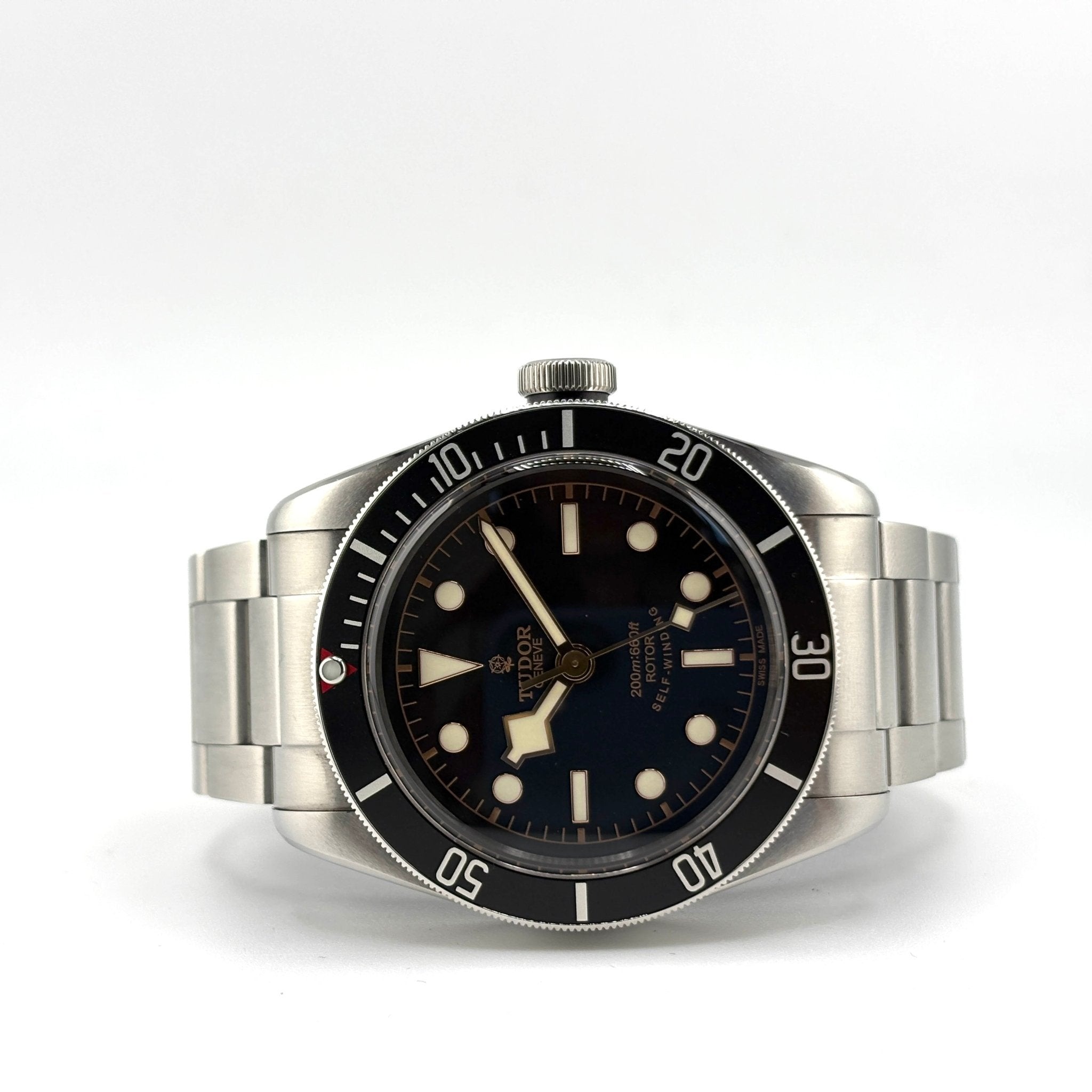 Tudor Heritage Black Bay 79220N, vista frontale
