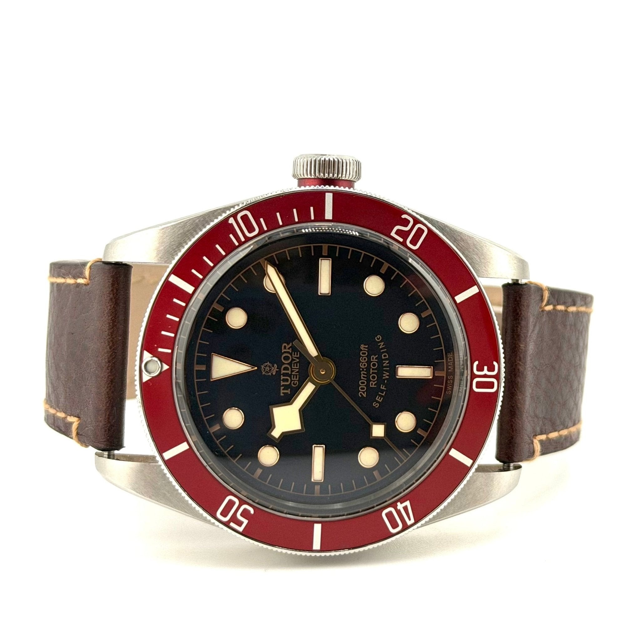 Tudor Heritage Black Bay 79220R, vista frontale