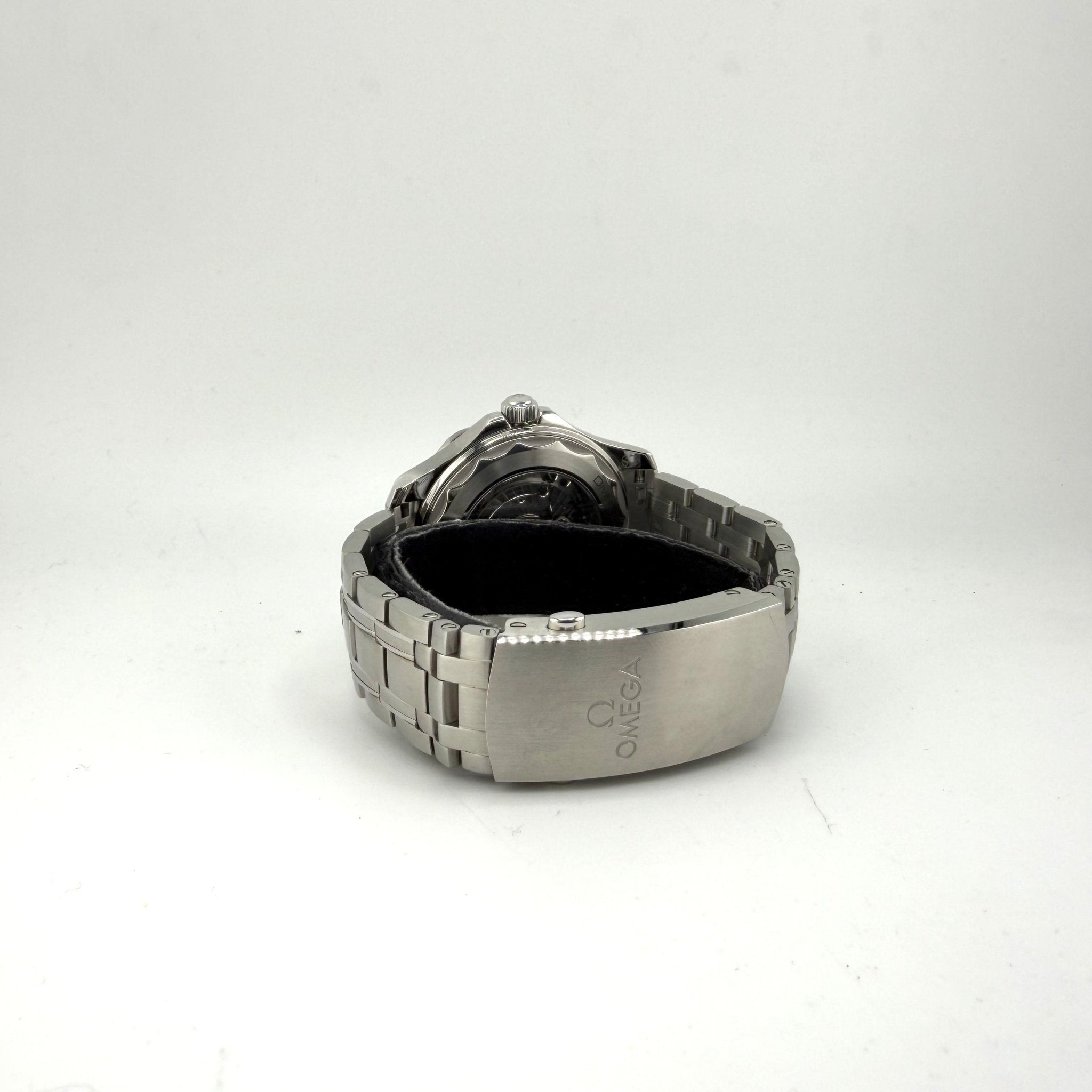 OMEGA Seamaster Diver 300M 210.30.42.20.01.001, vista 3