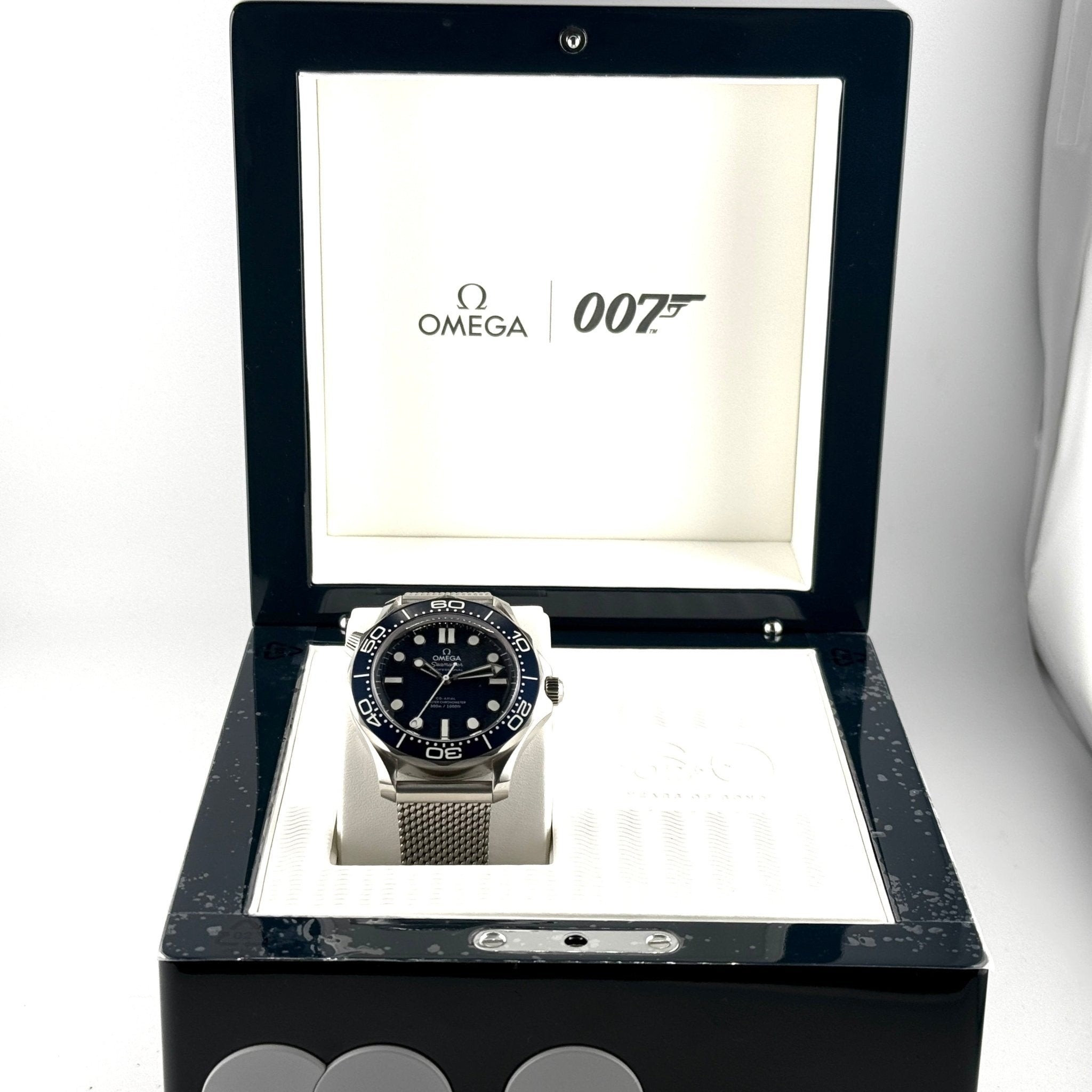 OMEGA Seamaster Diver 300M 210.30.42.20.03.002, vista 2