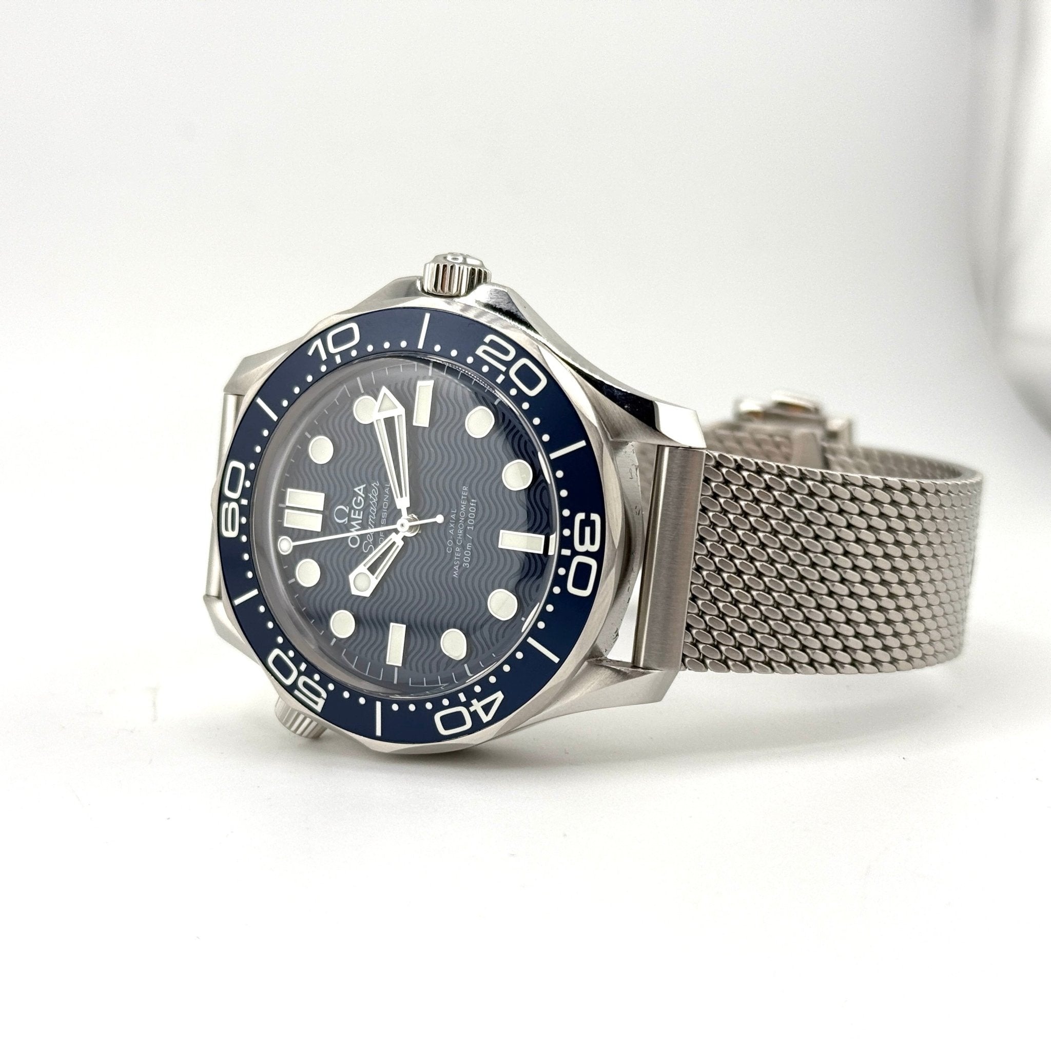 OMEGA Seamaster Diver 300M 210.30.42.20.03.002, vista 3
