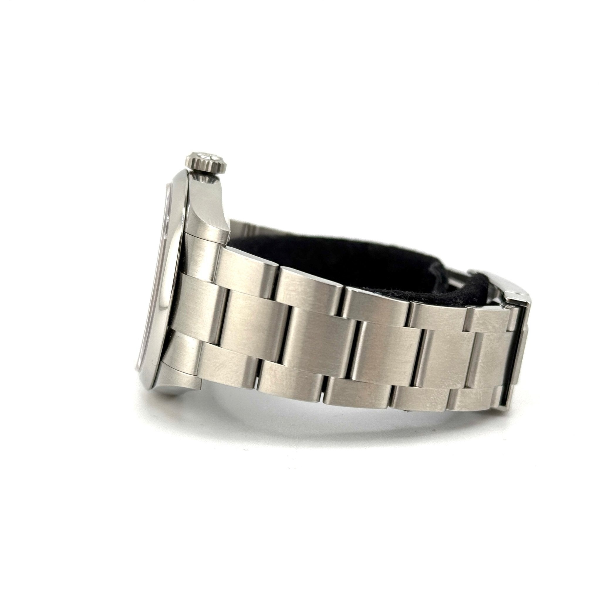 Rolex Oyster Perpetual 134300, vista 2