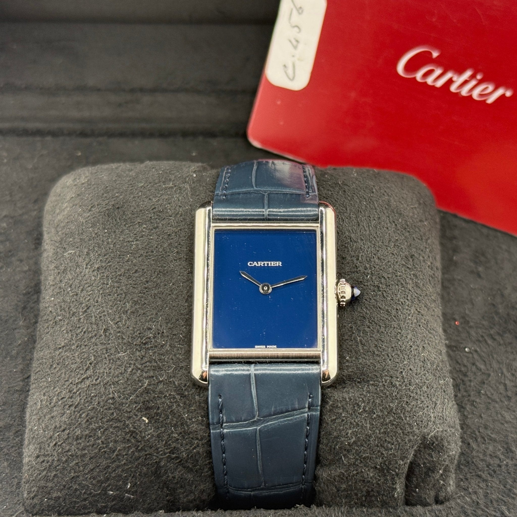 Cartier Tank Must WSTA0055, dettaglio fotografico 3