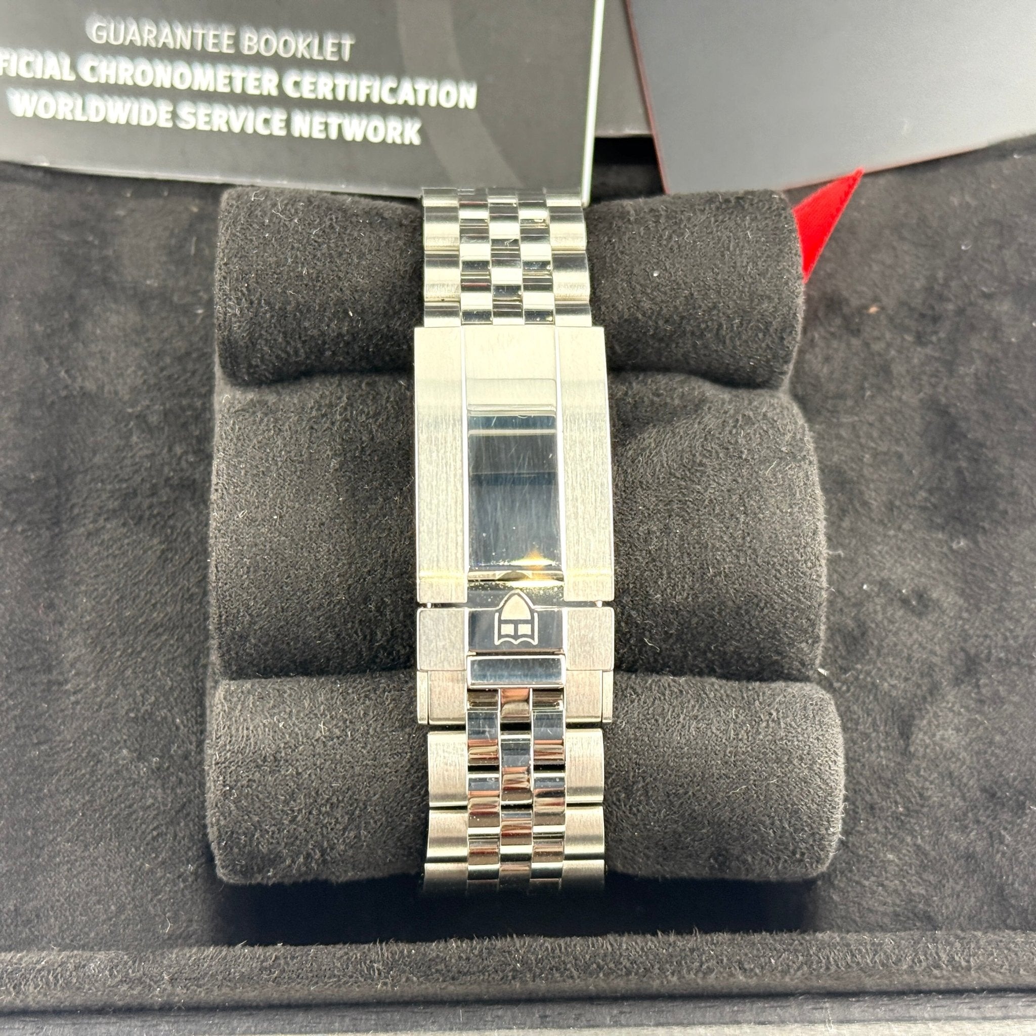 Tudor Black Bay 7941A1A0NU, dettaglio fotografico 1