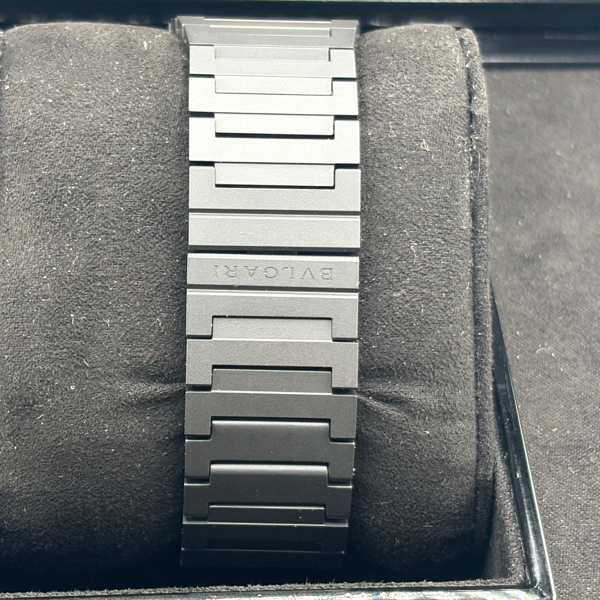 Bulgari 103077, dettaglio 2