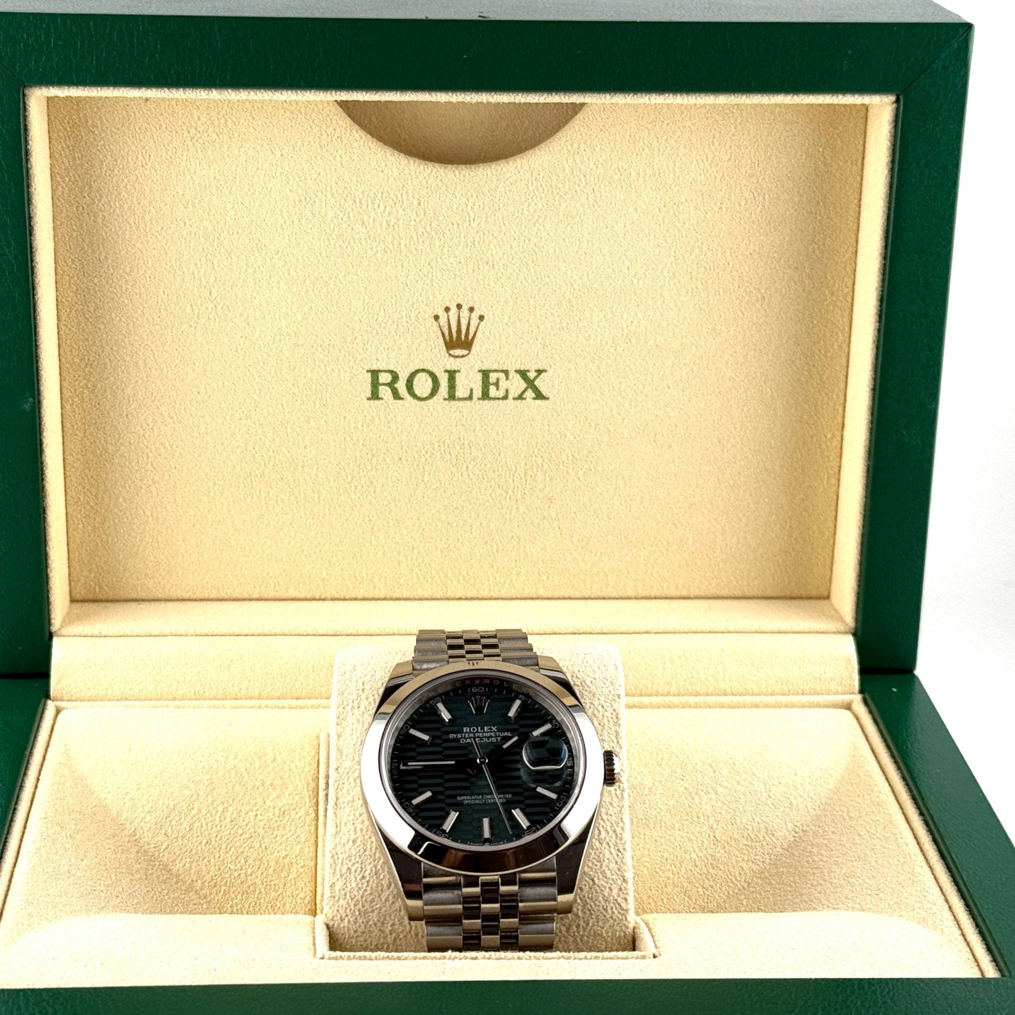 Rolex 126300, dettaglio 2