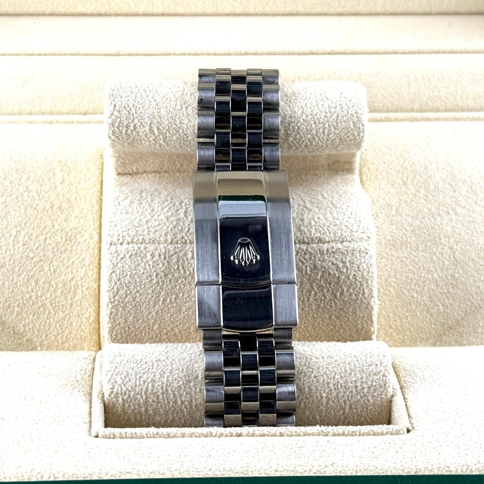 Rolex 126300, dettaglio 4