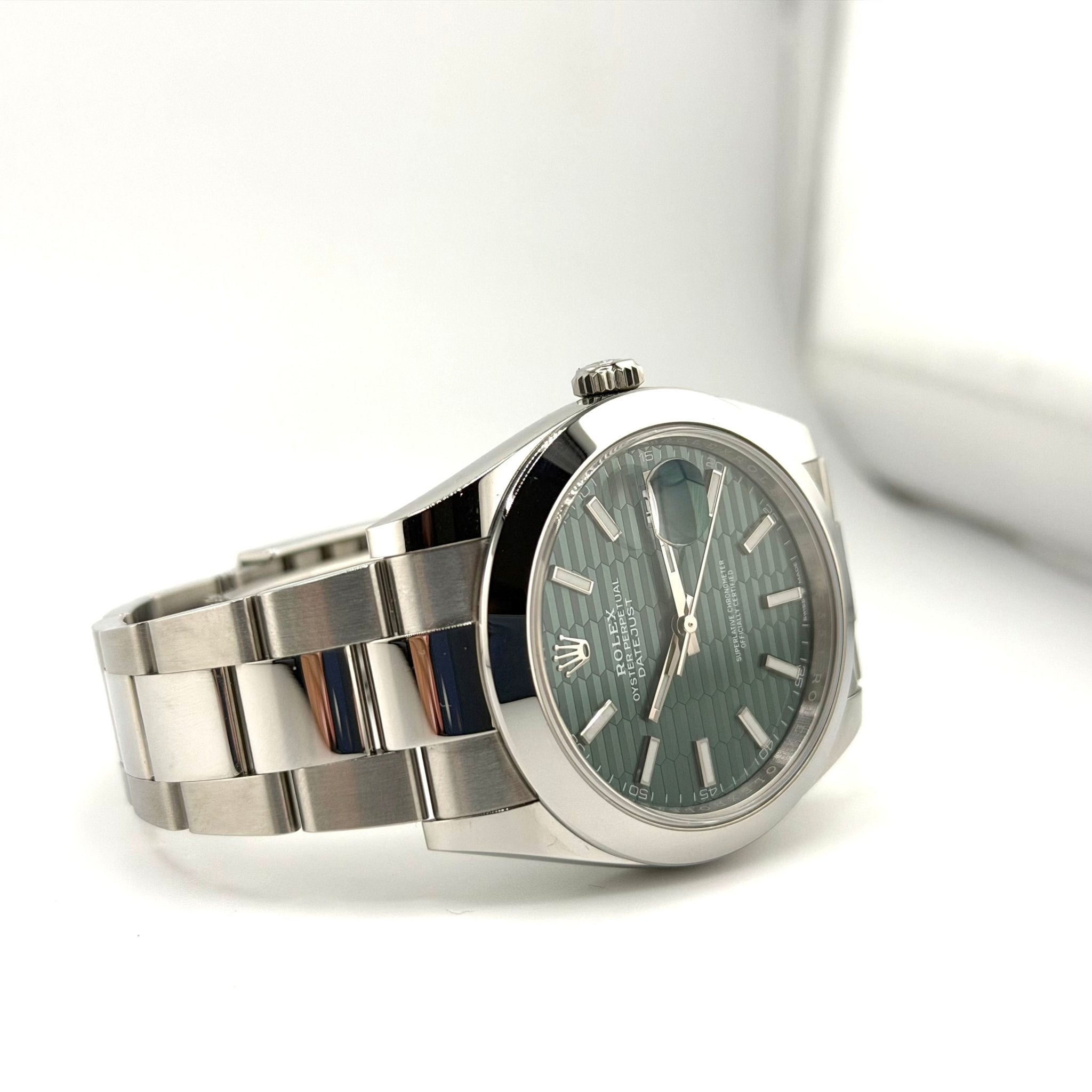 Rolex 126300, dettaglio 3