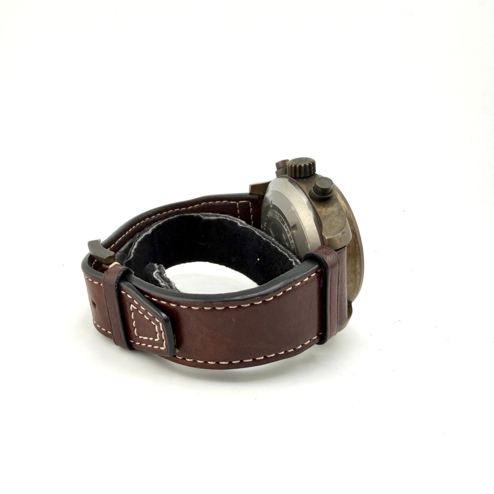 IWC Pilot’s Watch Chronograph Spitfire IW387902, dettaglio della fibbia