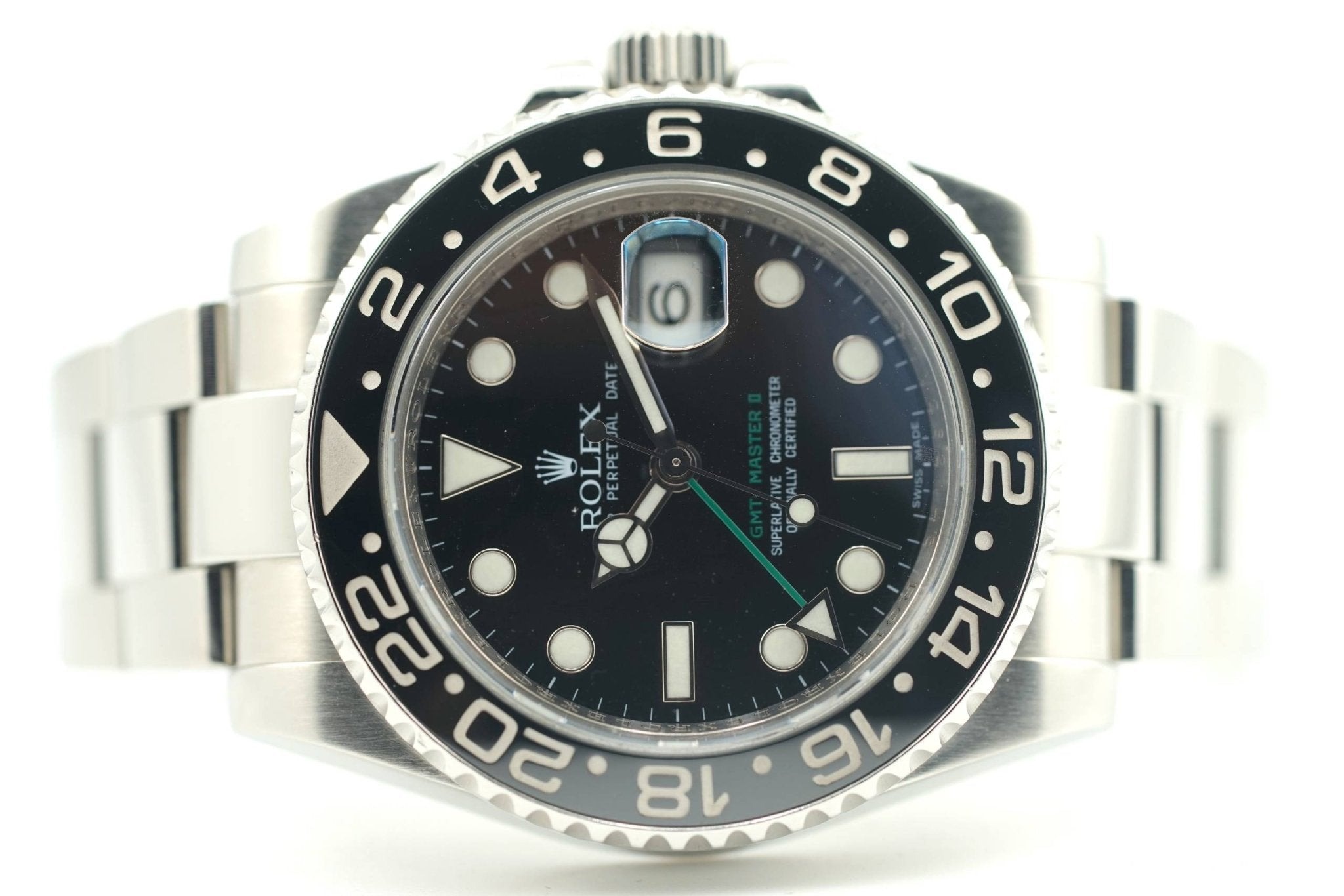 Rolex GMT-Master II 116710LN, dettaglio del quadrante nero e della lunetta GMT